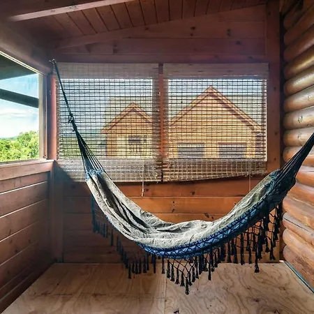Cozy Cabin Near Smoky W Resort Pool & Grill